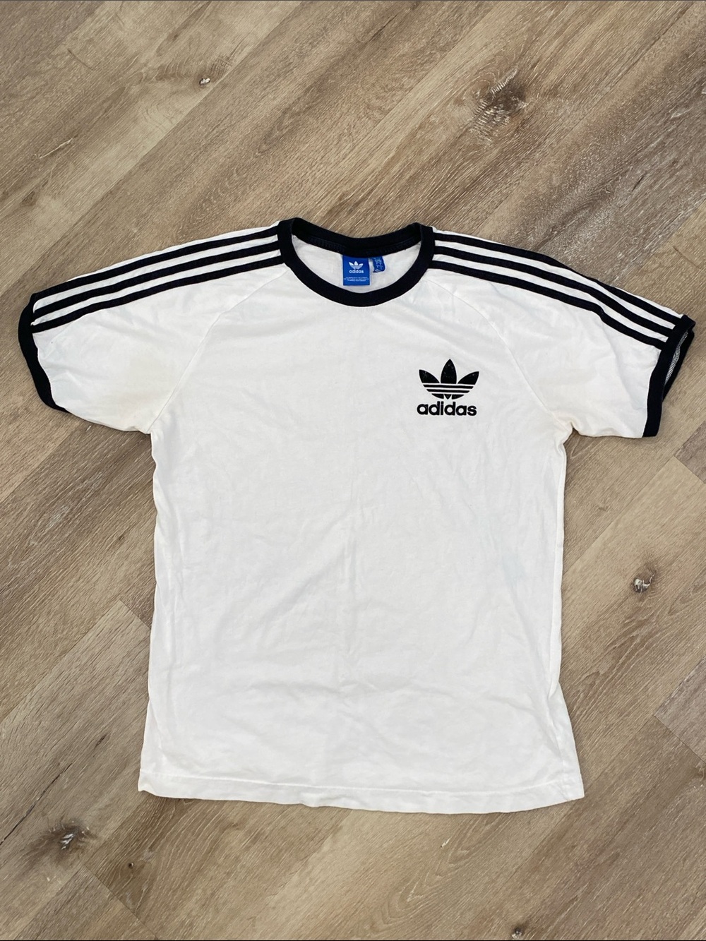 Vintage Y2K white adidas black three stripe velvet logo tee Large streetwear ♠️